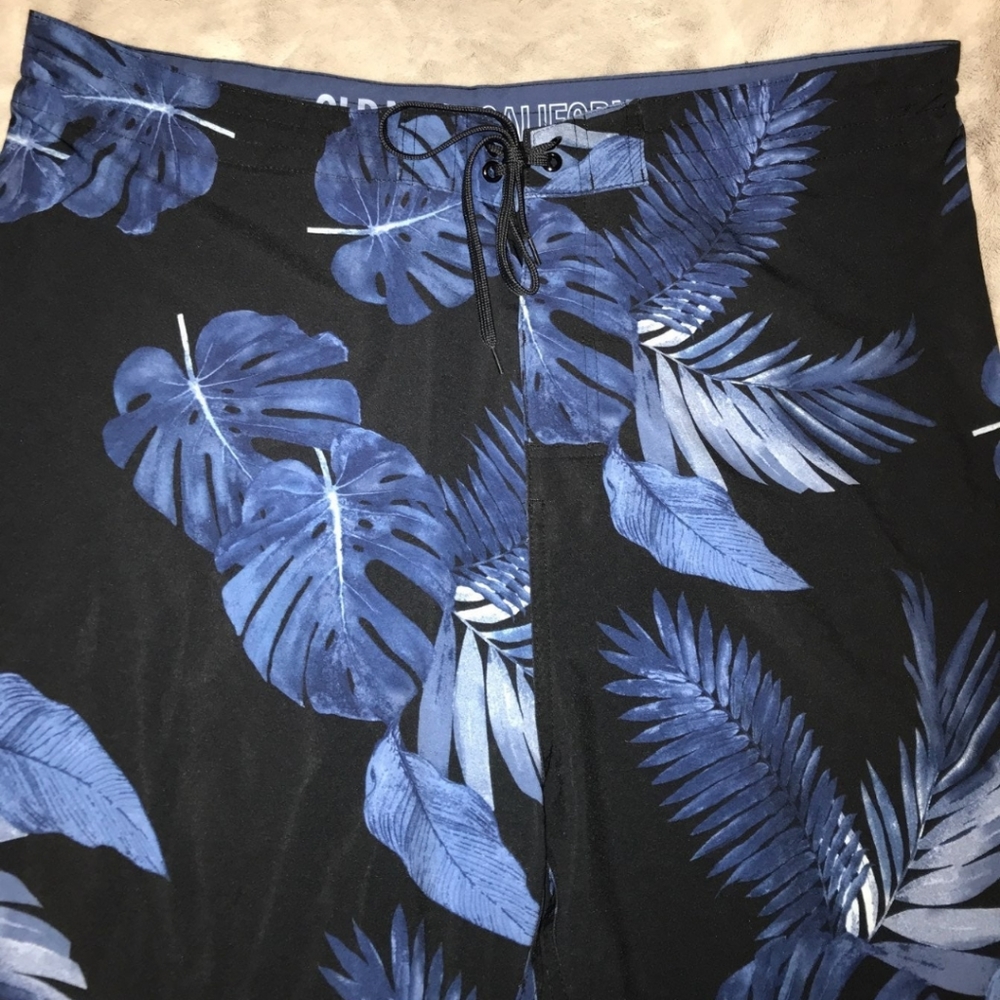 Old navy swim trunk board shorts size 40 tropical print